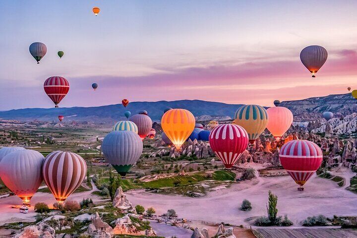 Cappadocia Balloon Tour Booking Guide